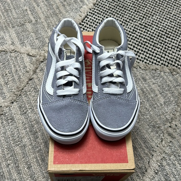 Brand new with box - Picture 2 of 3